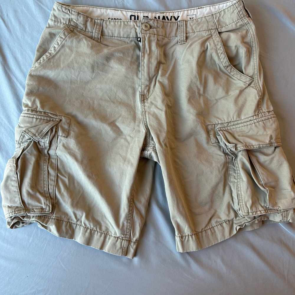Old Navy Men's Beige Cargo Shorts